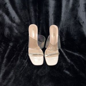 NWT beige wedge heel slides in very good condition Fashion Nova brand